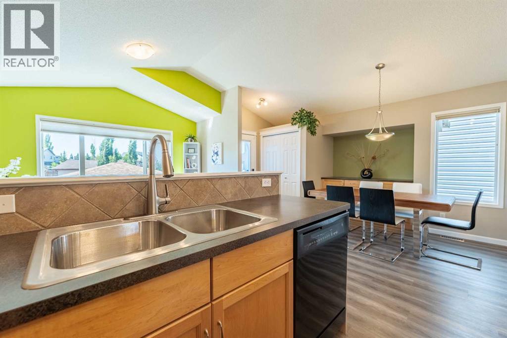 71 Copperfield Rise SE — photo 7