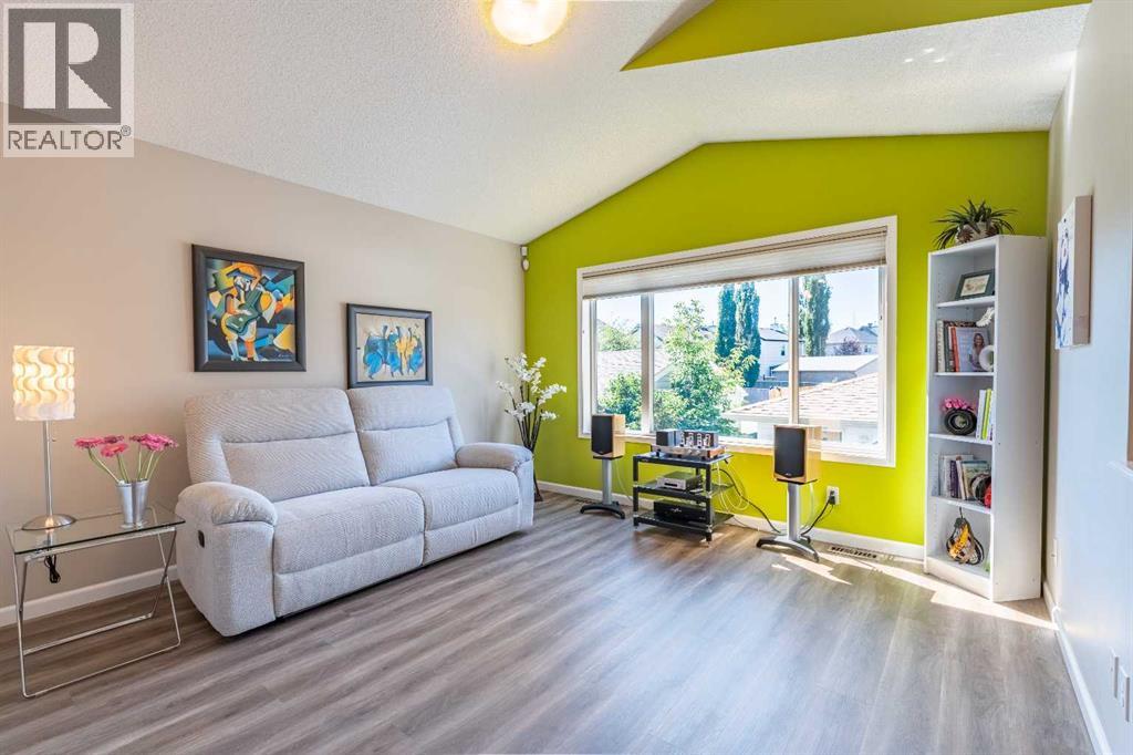 71 Copperfield Rise SE — photo 11