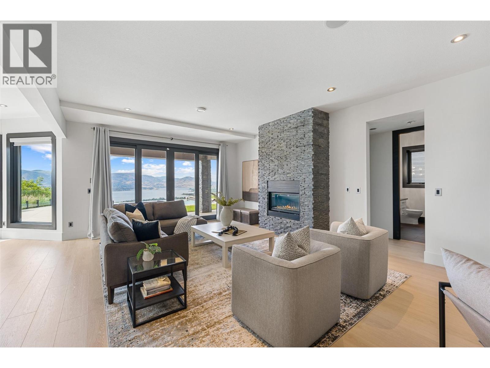 846 Clarance Avenue, Kelowna