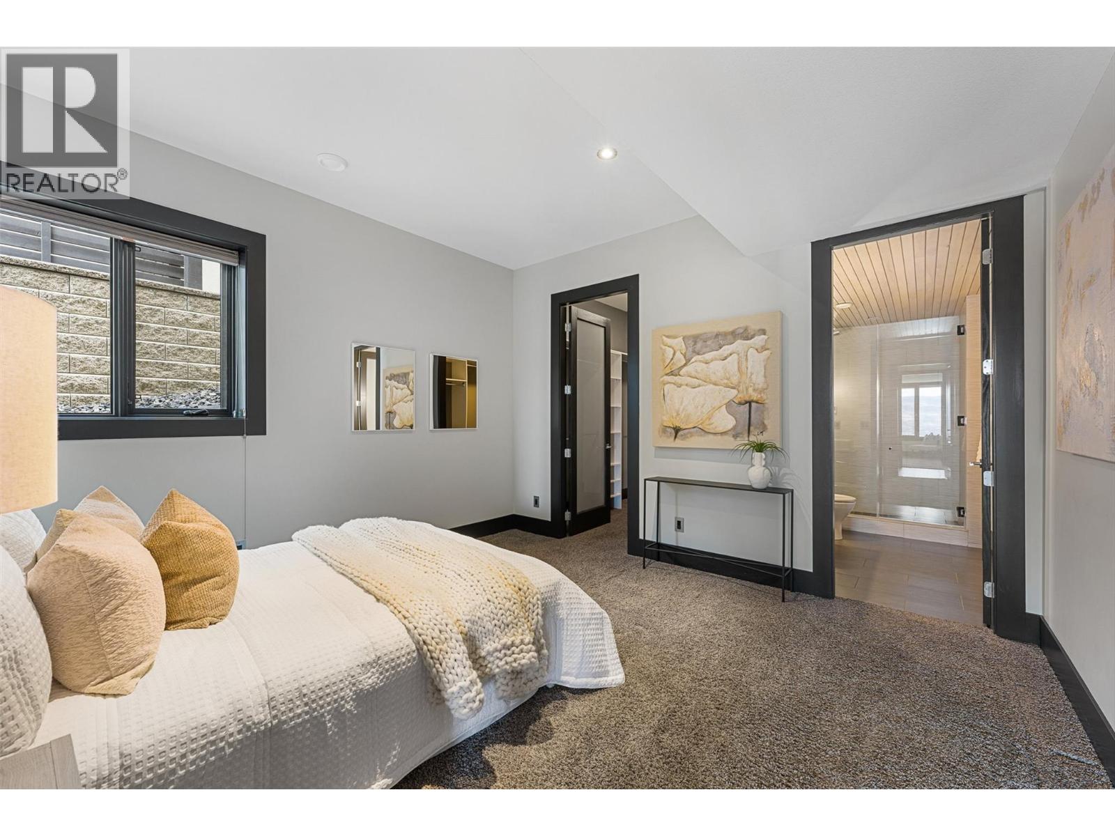 846 Clarance Avenue, Kelowna