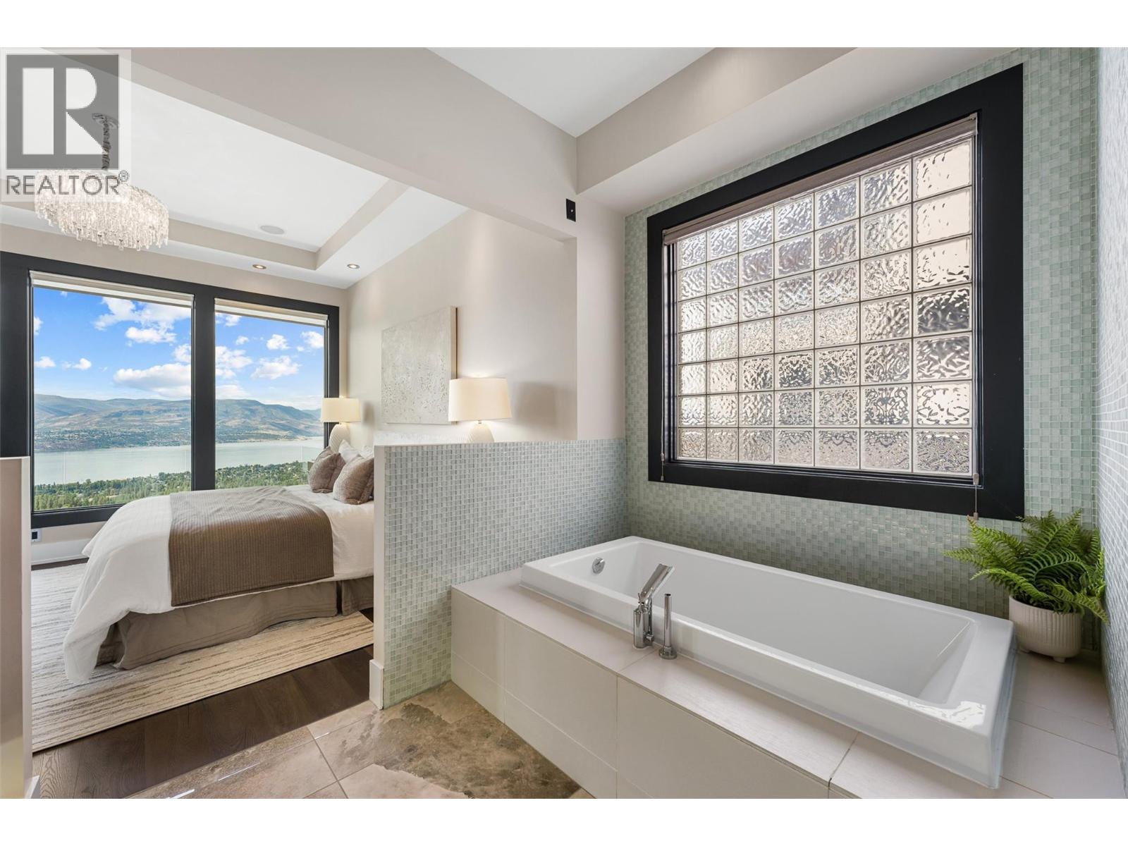846 Clarance Avenue, Kelowna
