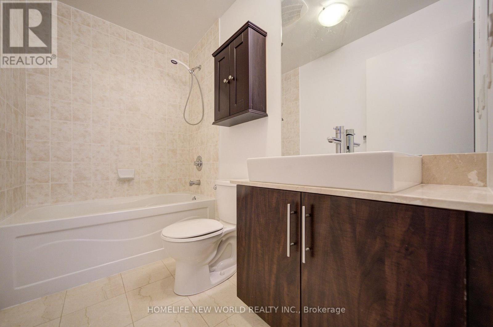 #4905 65 BREMNER BOULEVARD - 13