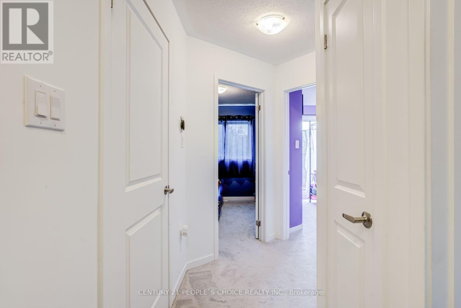 725 HEATHROW PATH - 26