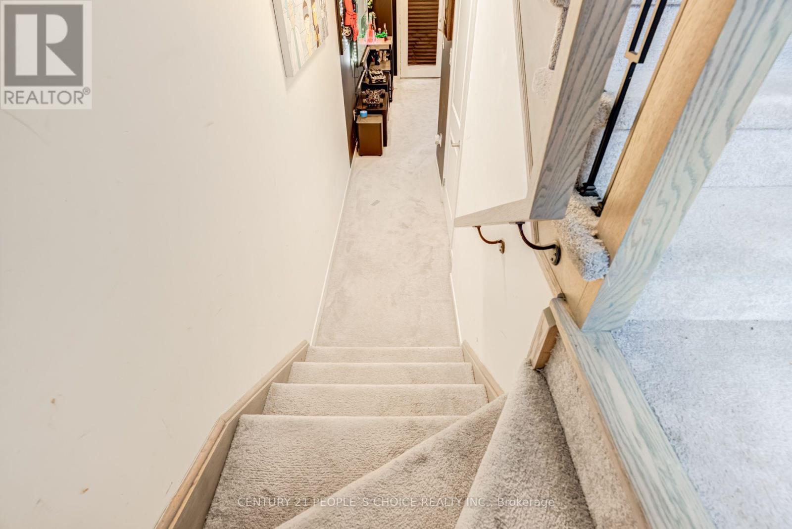 725 HEATHROW PATH - 34