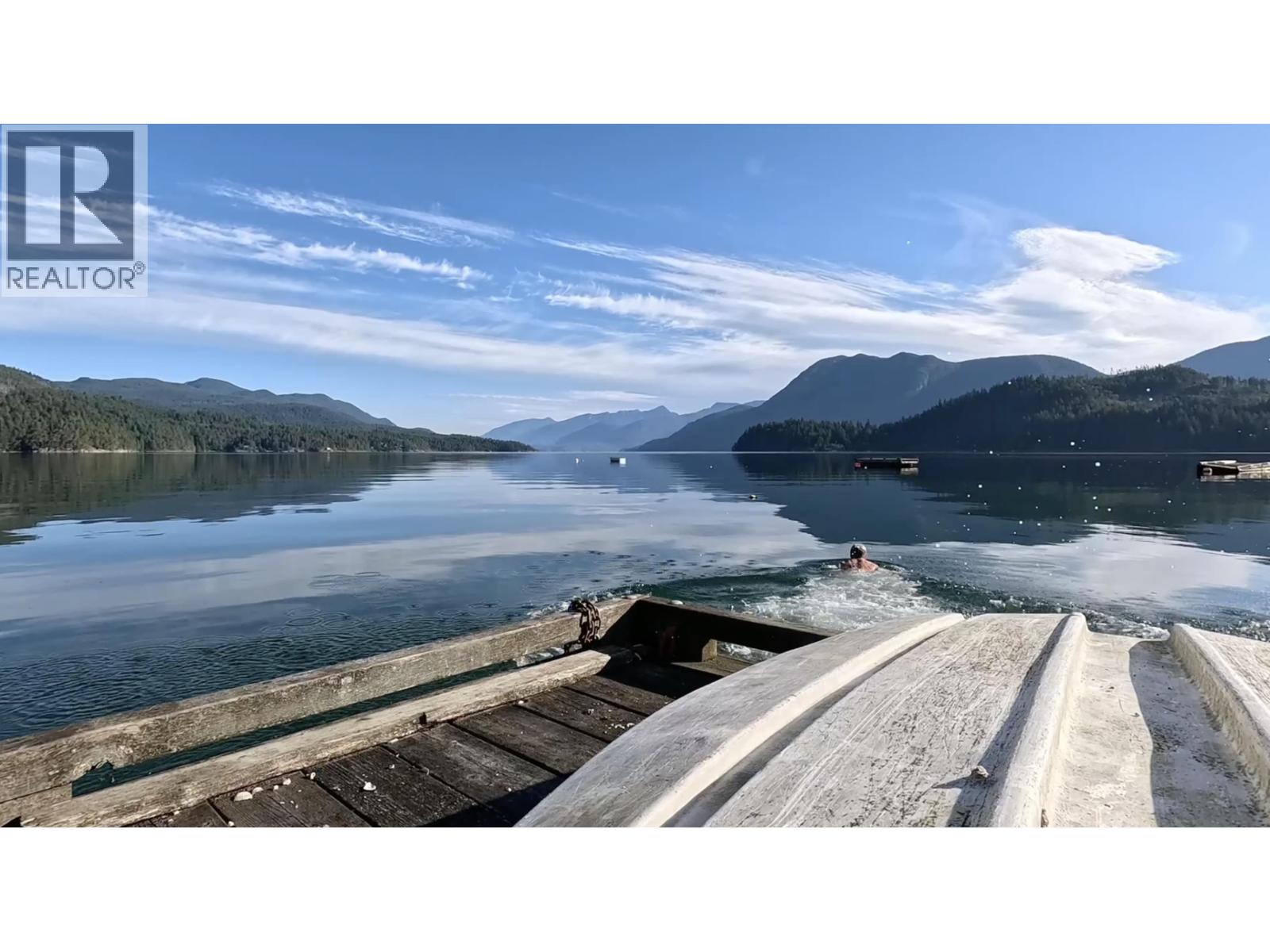 6448 N GALE AVENUE, Sechelt