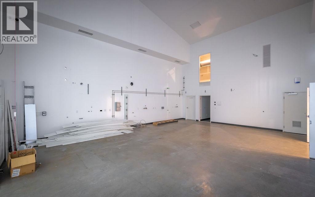6,7,8 7341 INDUSTRIAL WAY, Pemberton
