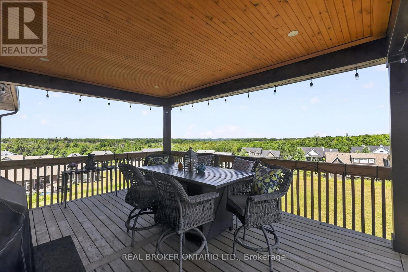 29 THOROUGHBRED DRIVE - Image 36