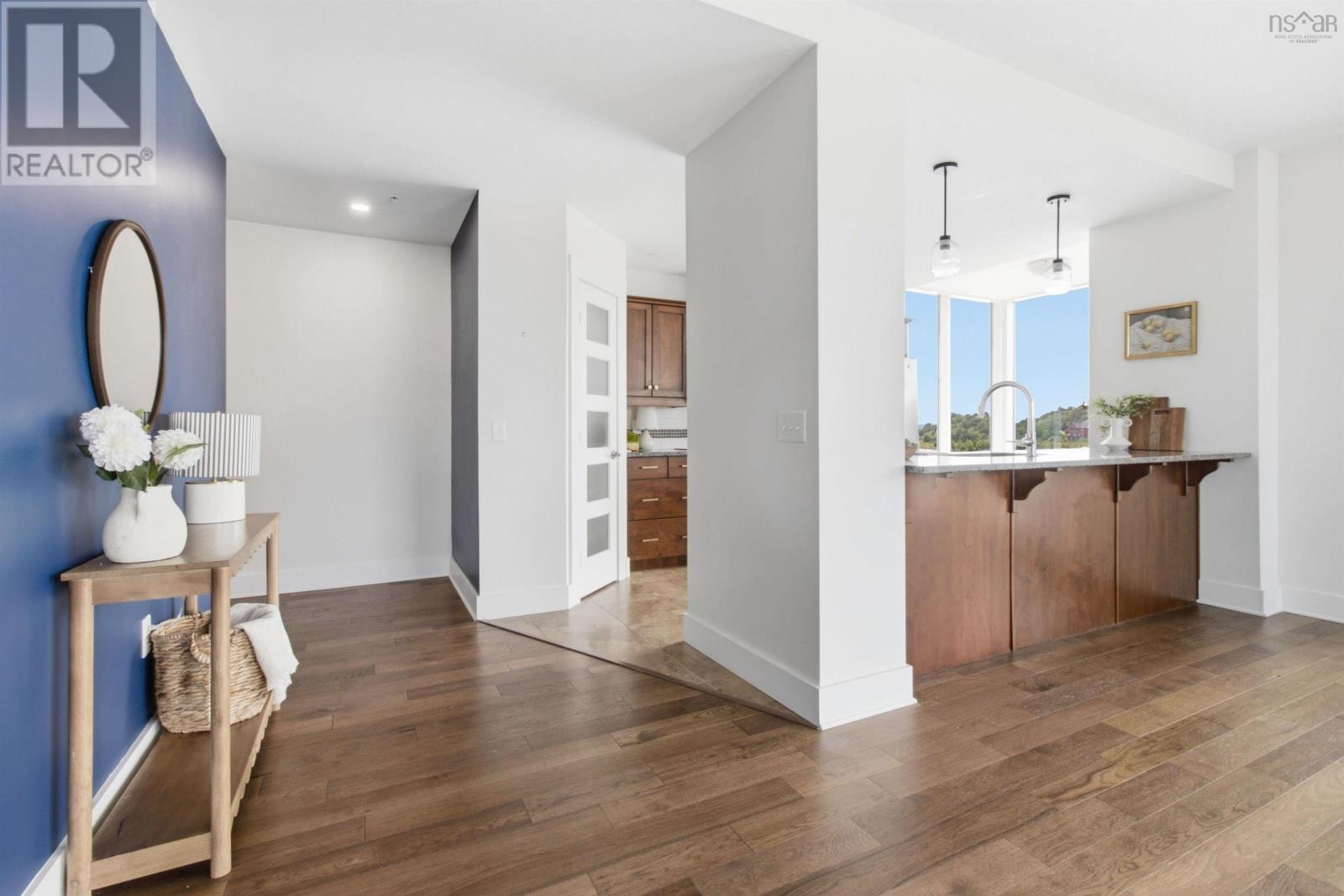 #405 220 Waterfront Drive - 10
