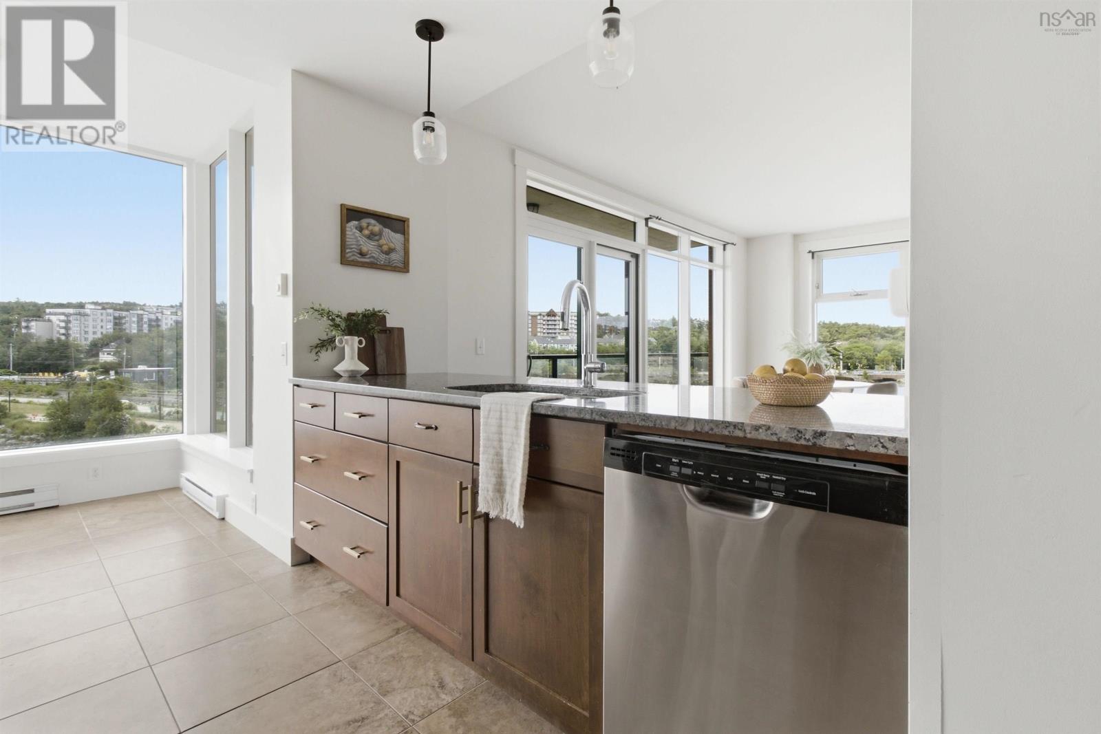 #405 220 Waterfront Drive - 15