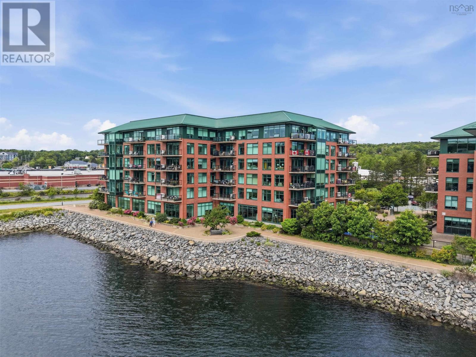 #405 220 Waterfront Drive - 38