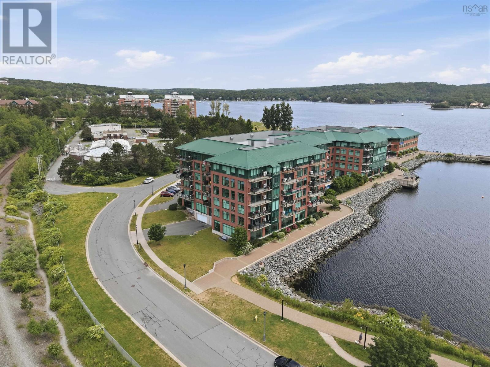 #405 220 Waterfront Drive - 37