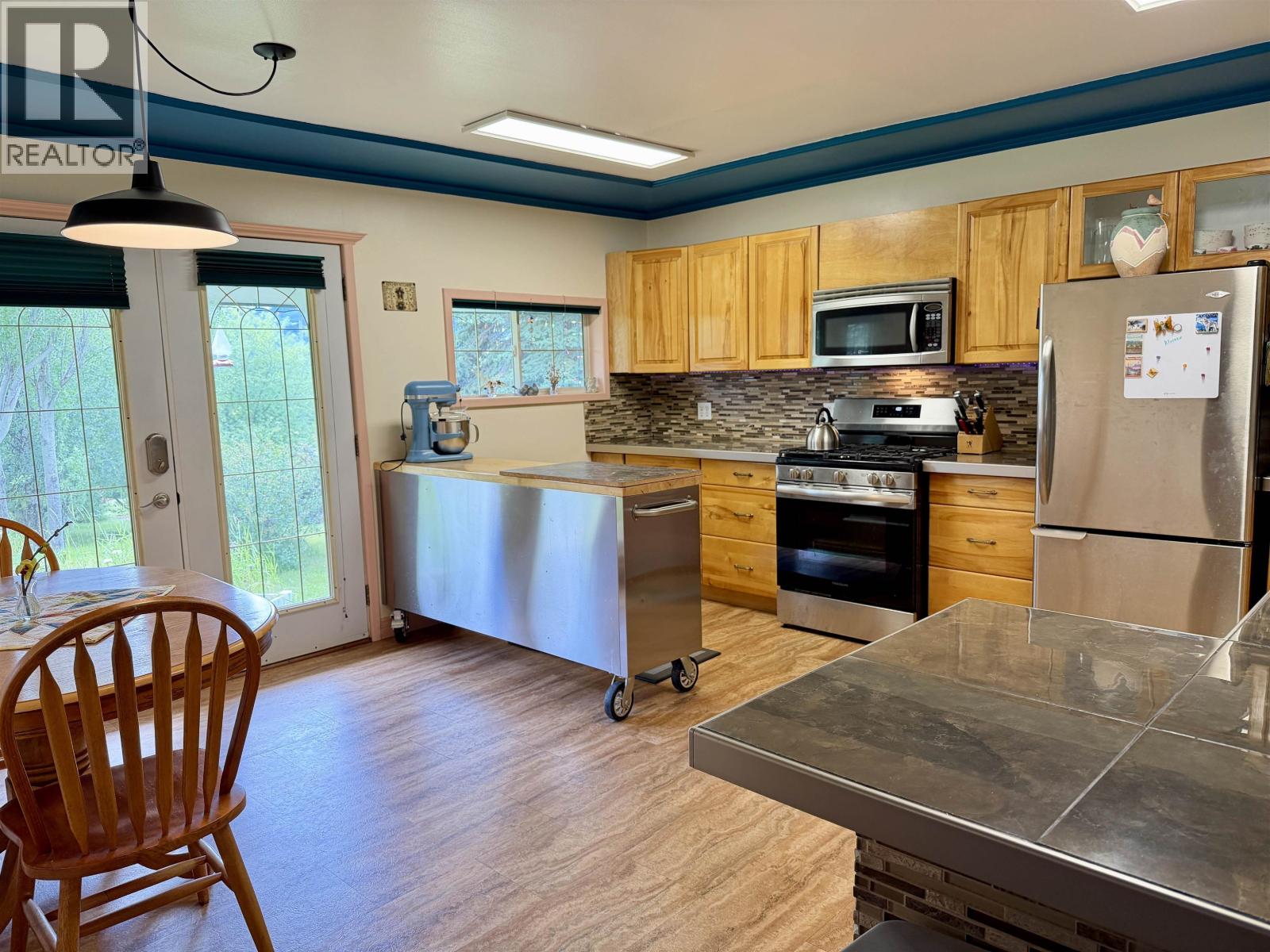 561 6TH AVENUE, Fort Fraser