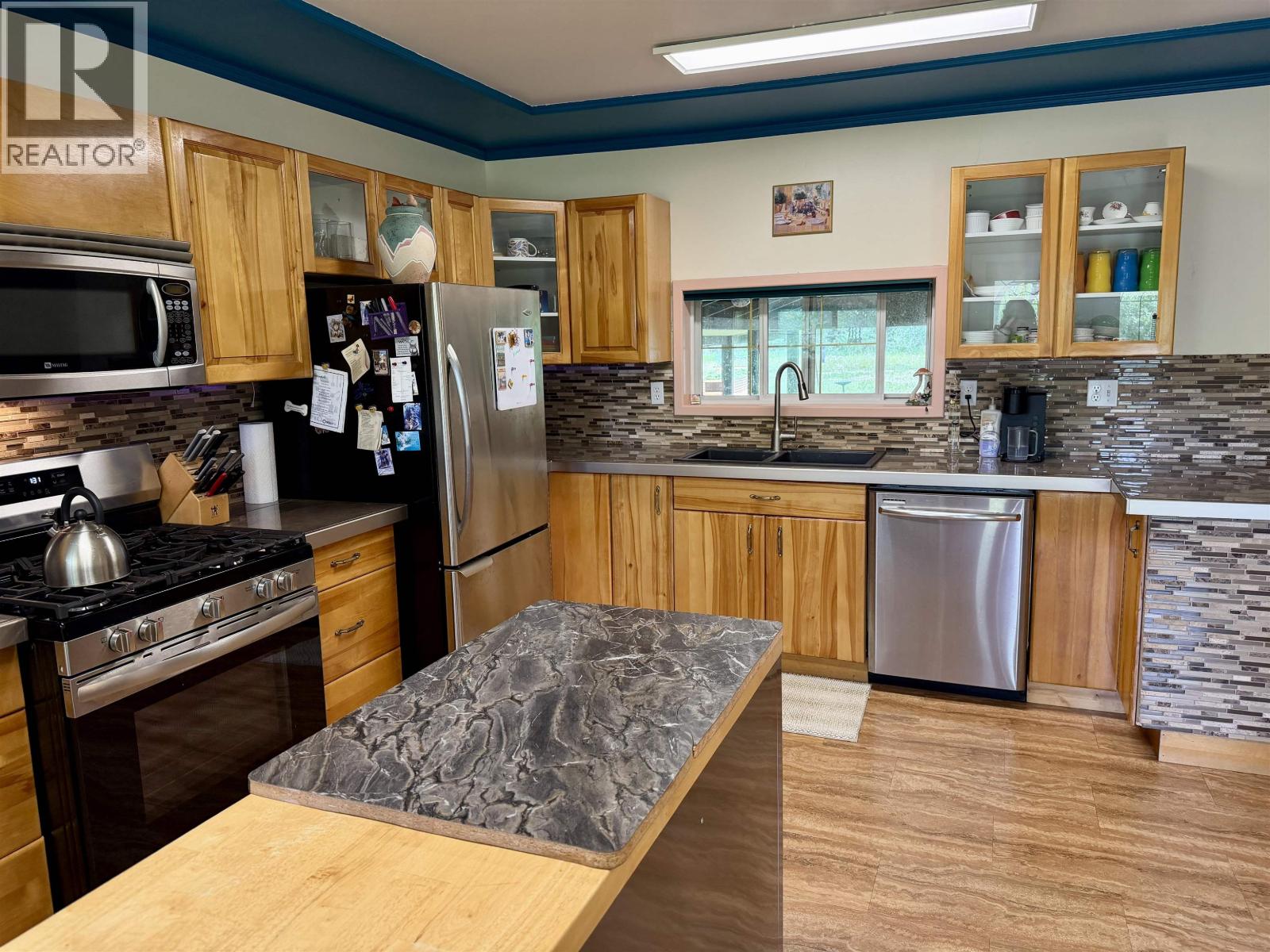 561 6TH AVENUE, Fort Fraser