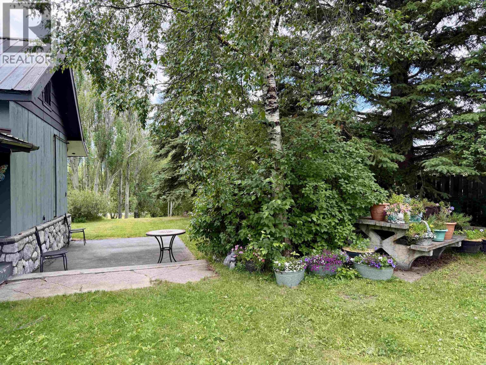 561 6TH AVENUE, Fort Fraser