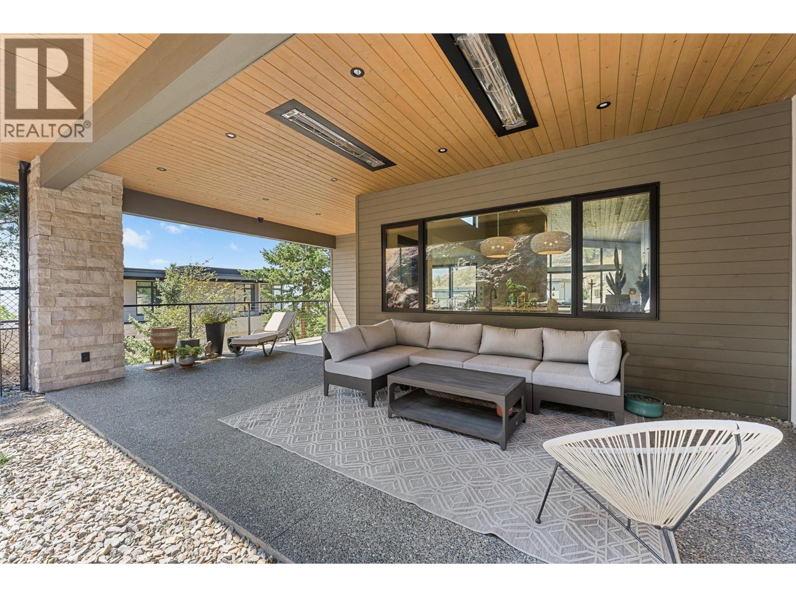 721 Pinehaven Court, Kelowna