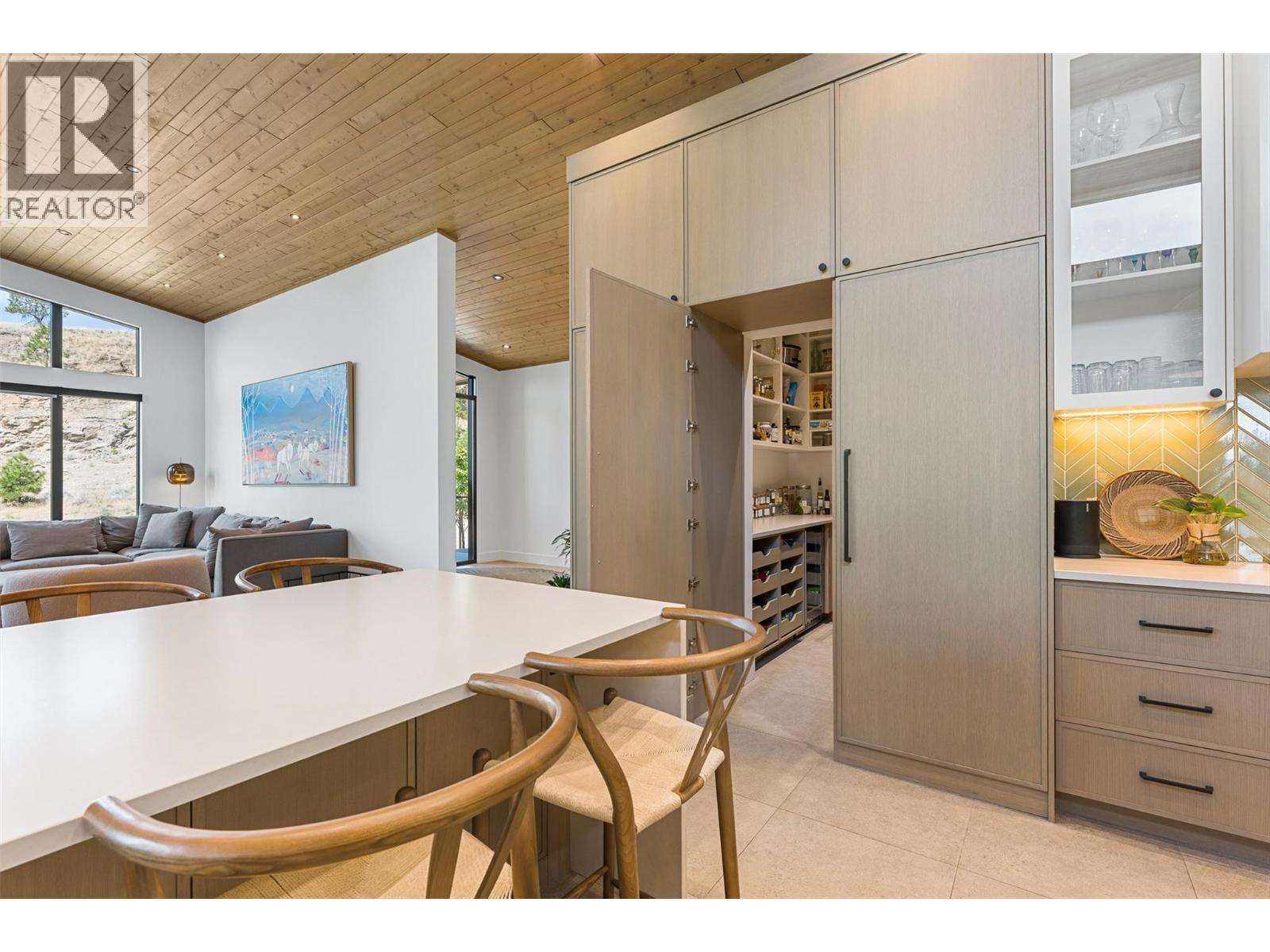 721 Pinehaven Court, Kelowna