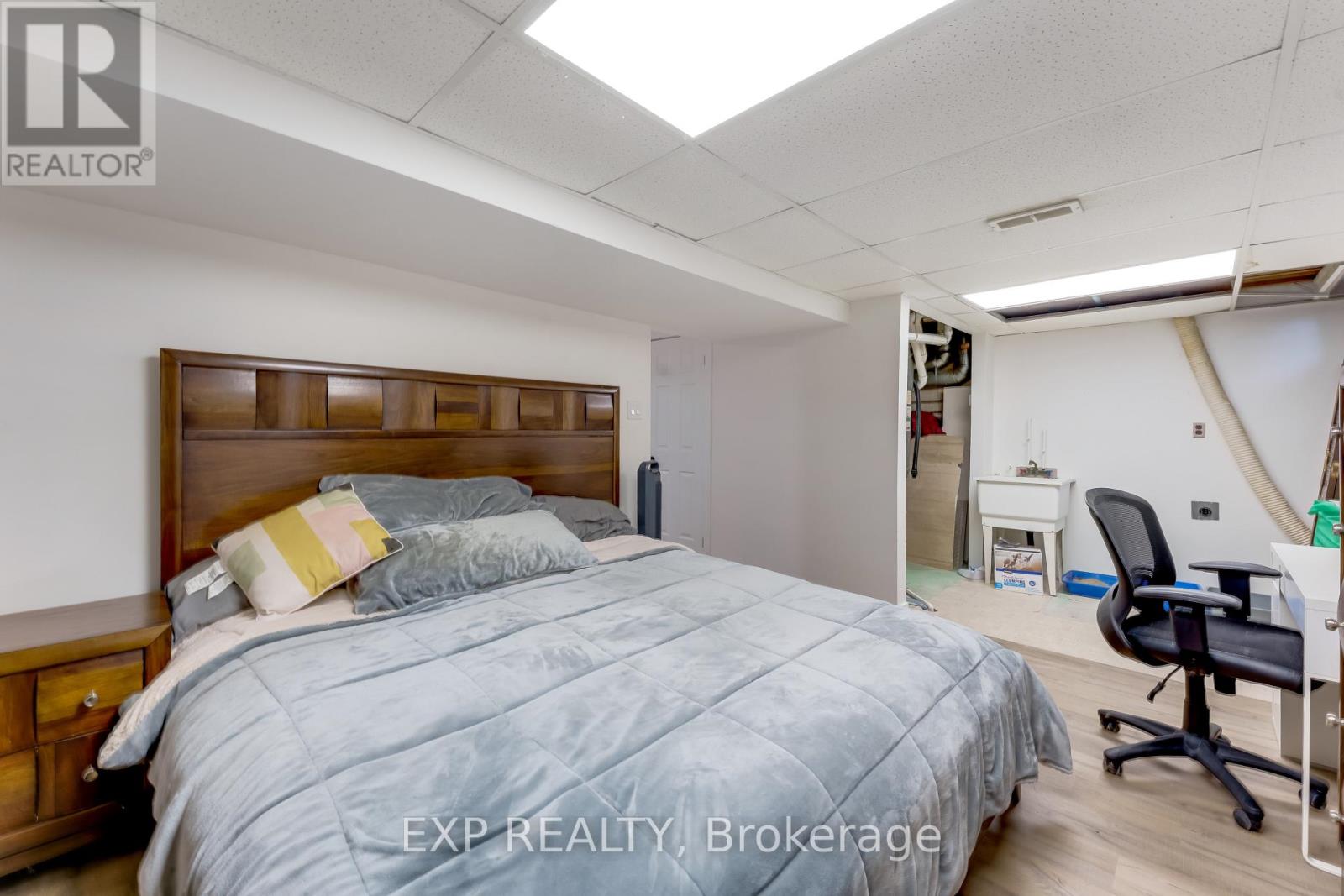 #26 770 FANSHAWE PARK ROAD - 12