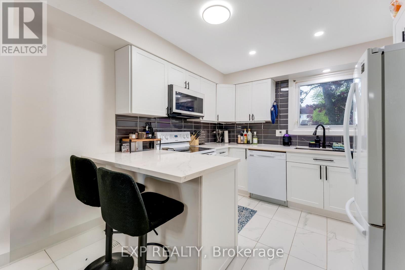 #26 770 FANSHAWE PARK ROAD - 21