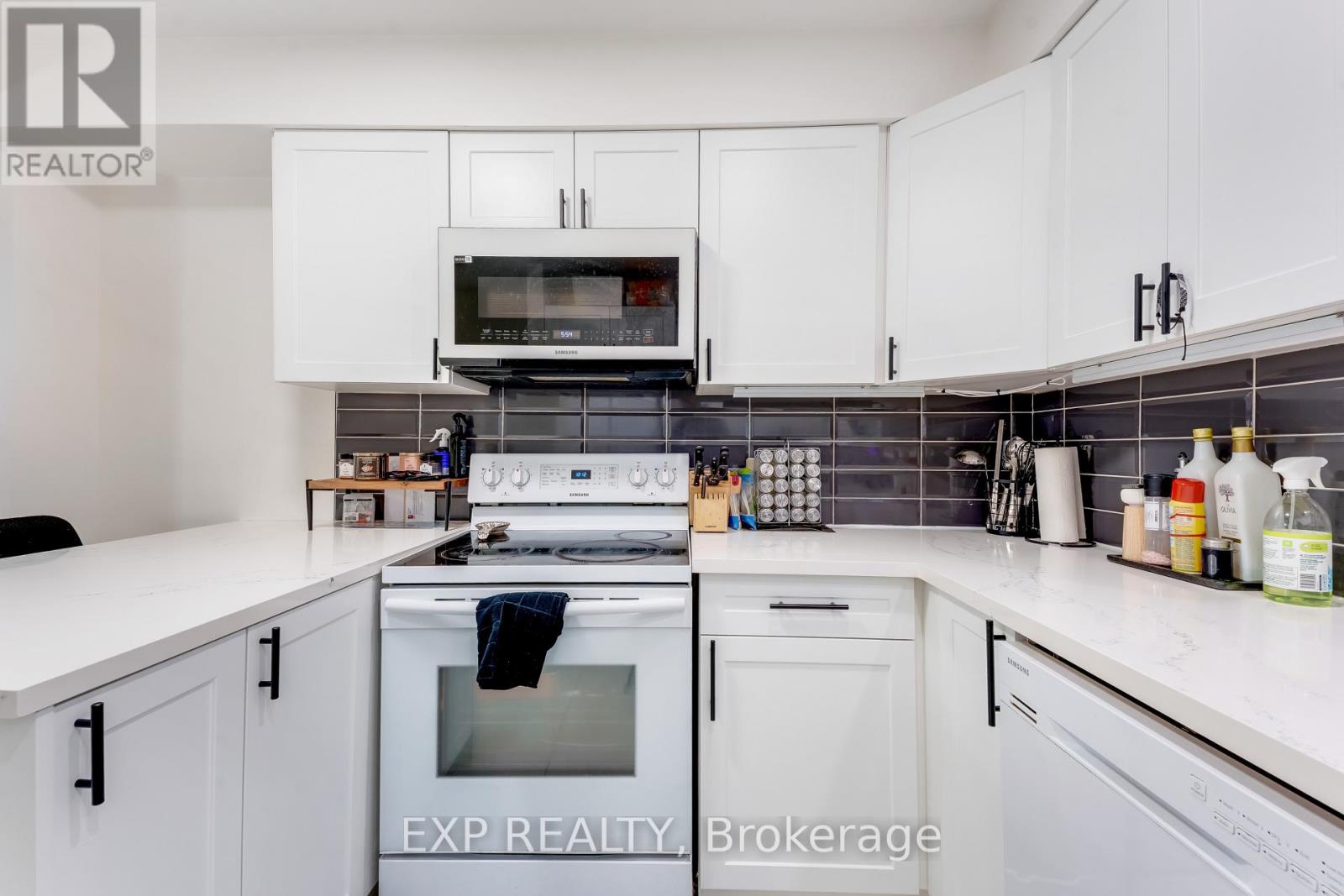 #26 770 FANSHAWE PARK ROAD - 23