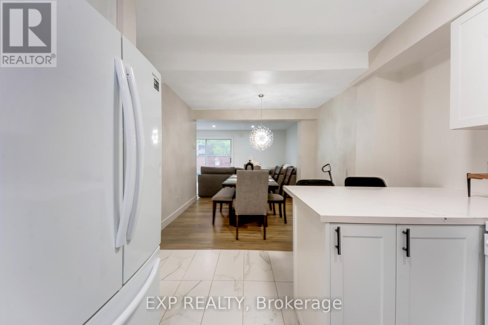 #26 770 FANSHAWE PARK ROAD - 25