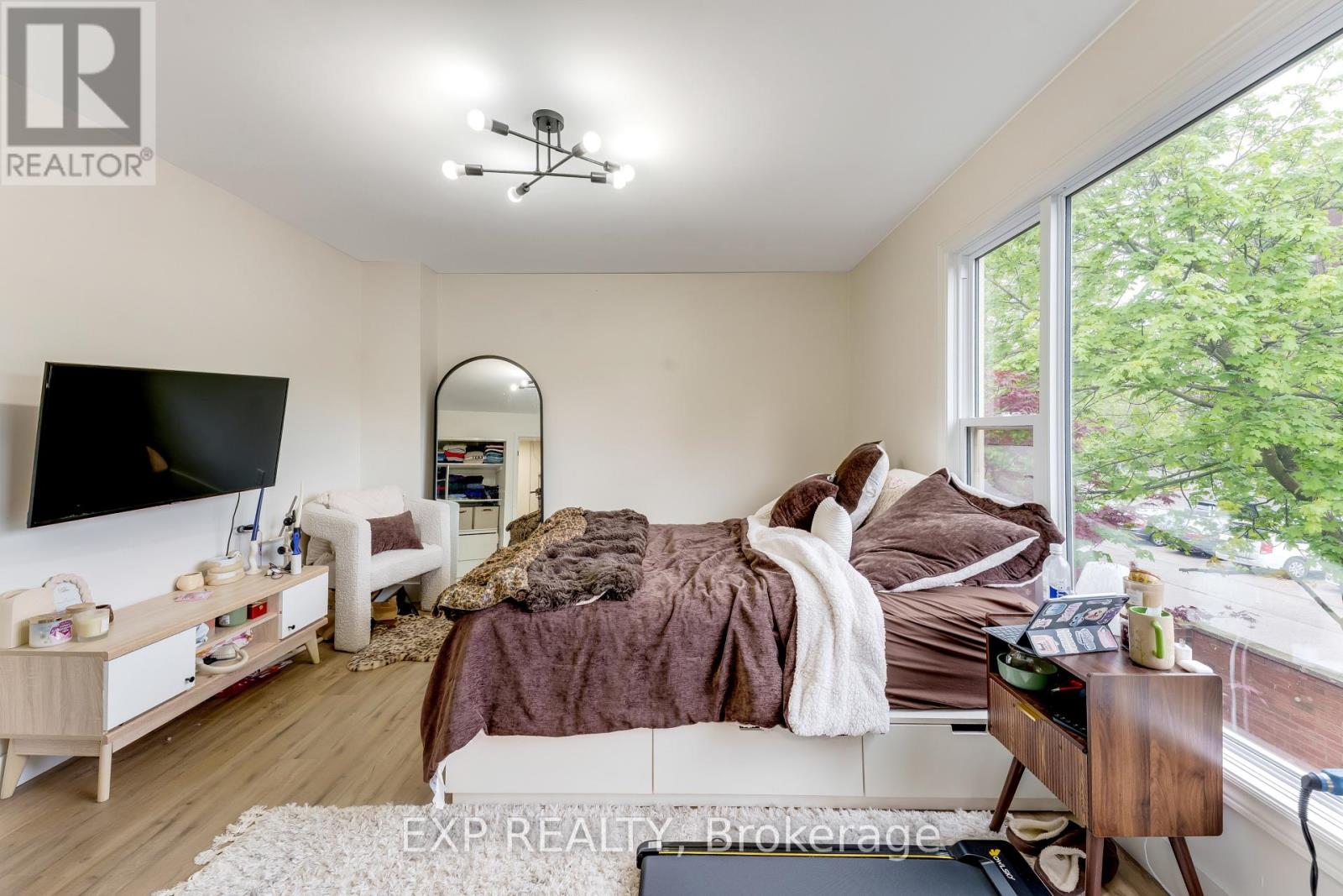 #26 770 FANSHAWE PARK ROAD - 29