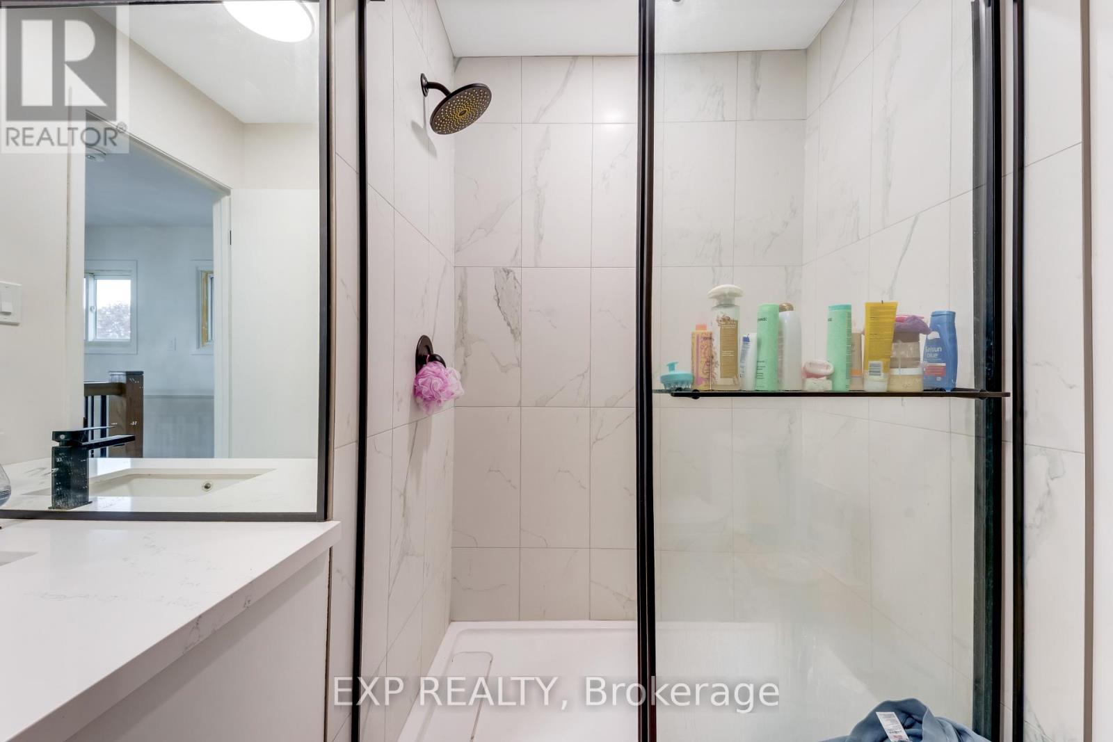 #26 770 FANSHAWE PARK ROAD - 33