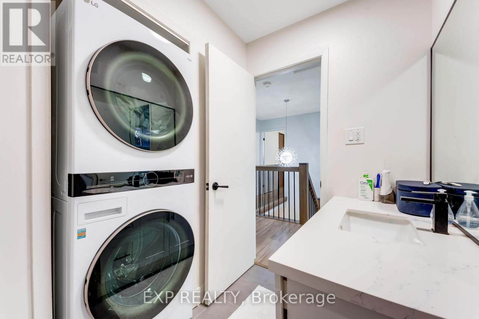 #26 770 FANSHAWE PARK ROAD - 34