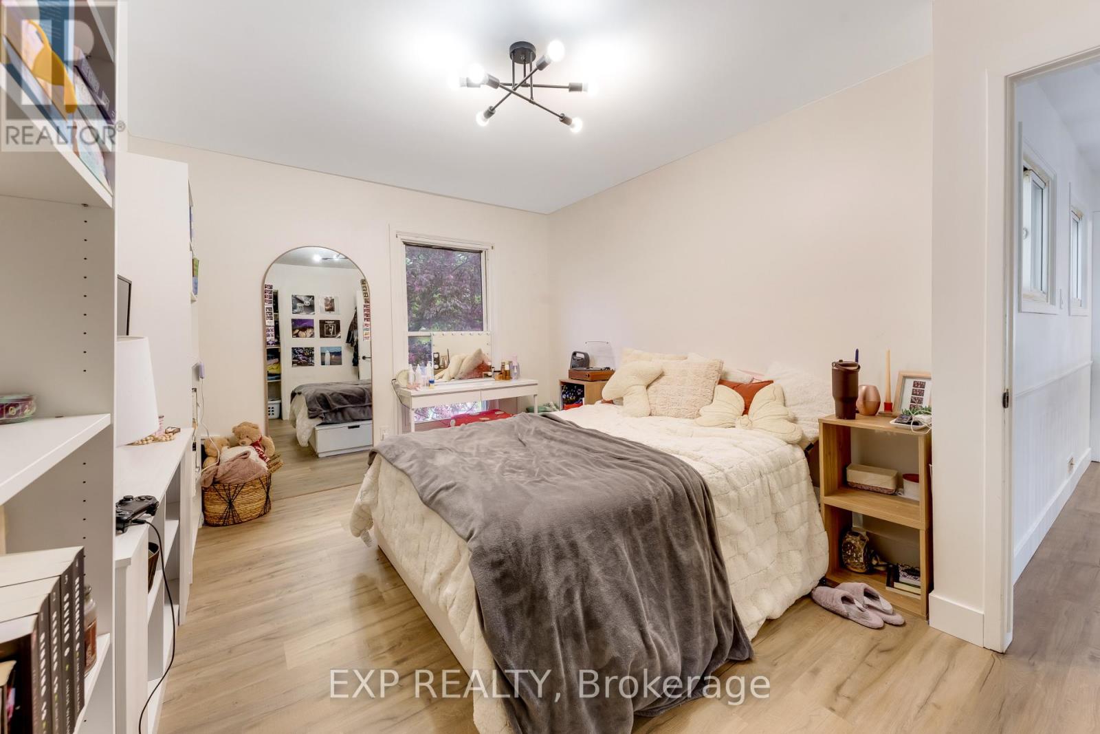 #26 770 FANSHAWE PARK ROAD - 41