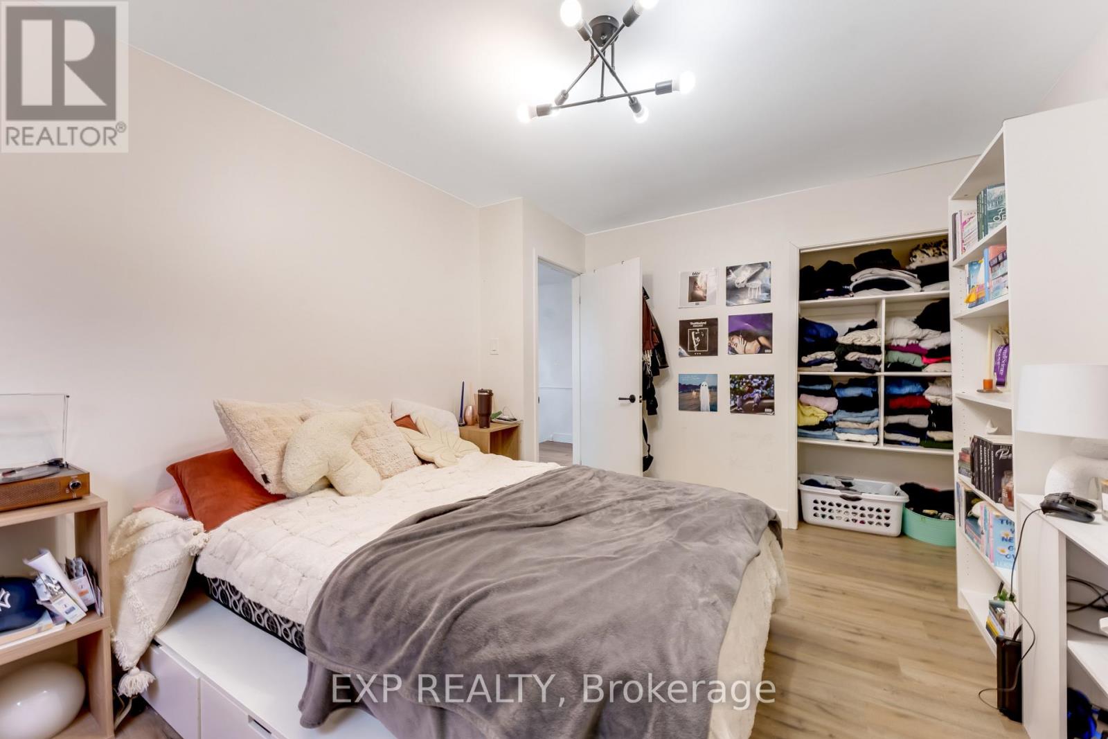 #26 770 FANSHAWE PARK ROAD - 42