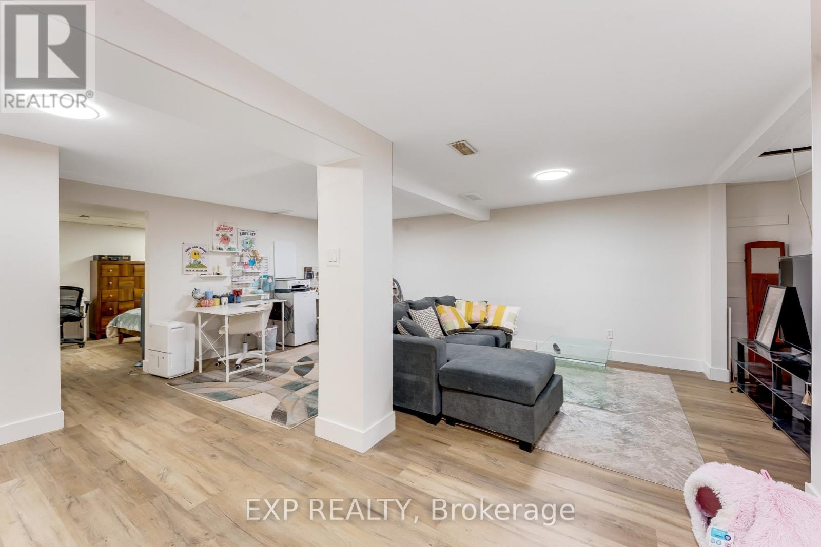 #26 770 FANSHAWE PARK ROAD - 6