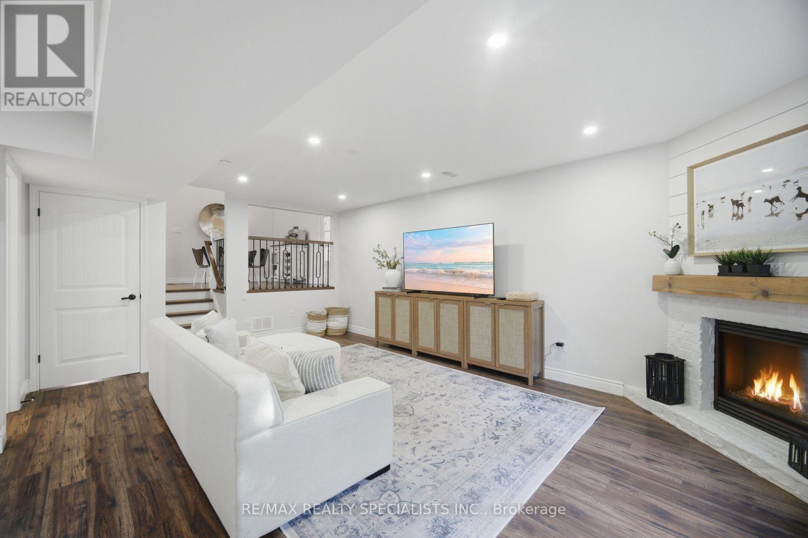 408 FLANNERY DRIVE - Image 16