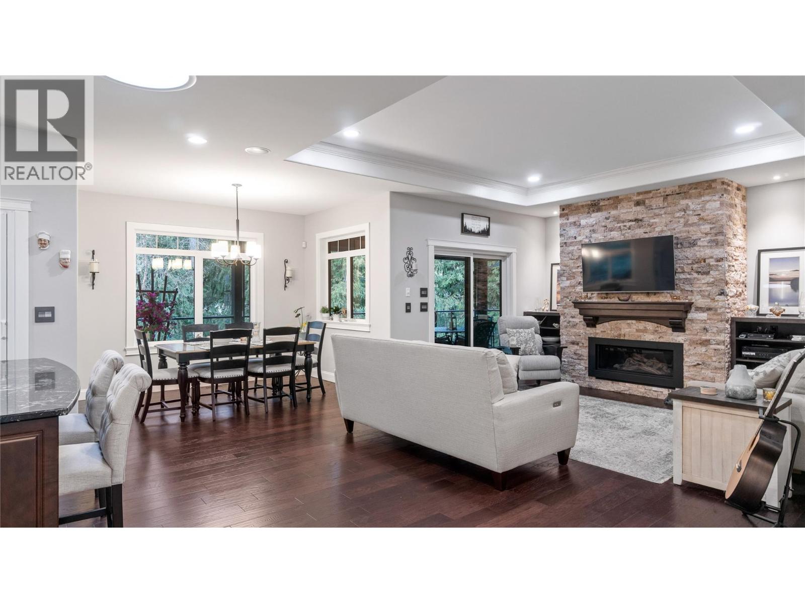 2762 Glenview Road - 28
