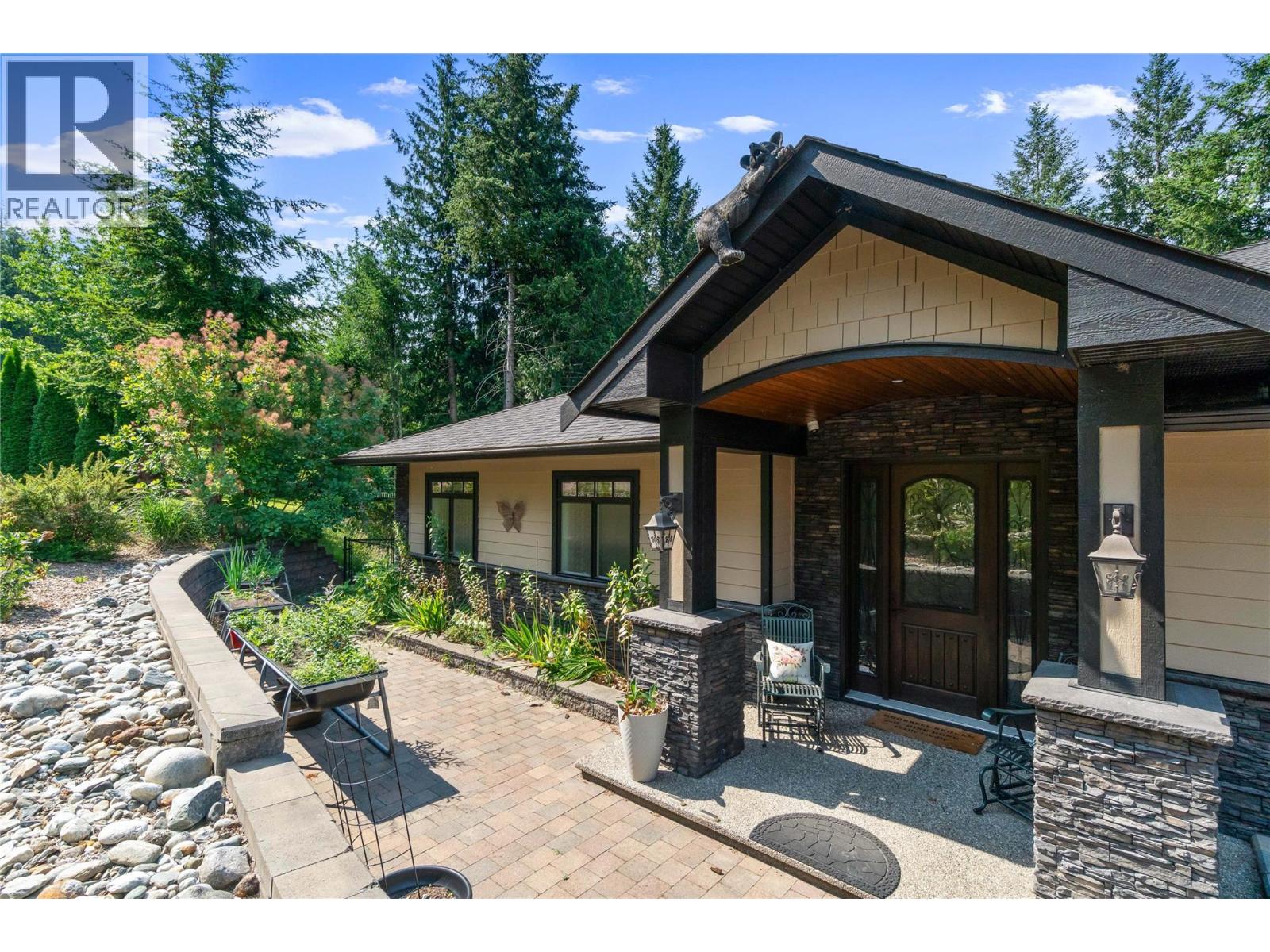 2762 Glenview Road - 5