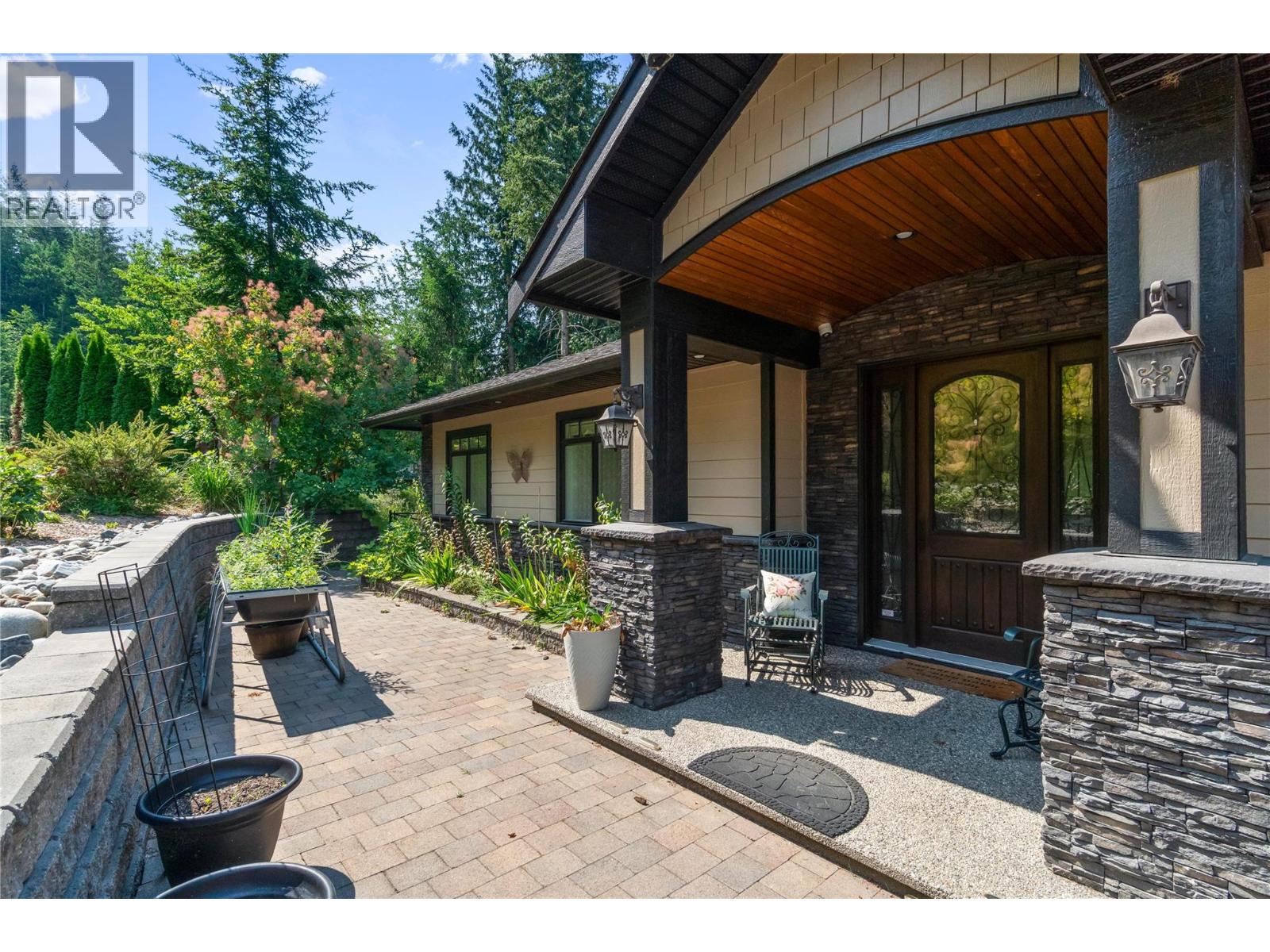 2762 Glenview Road - 1