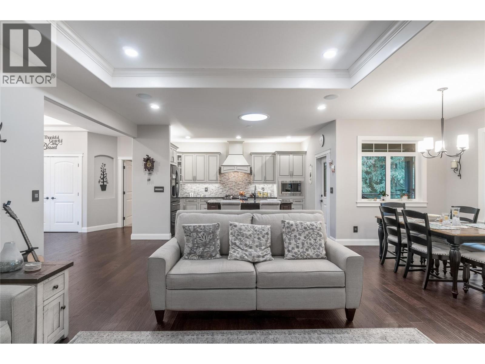 2762 Glenview Road - 30