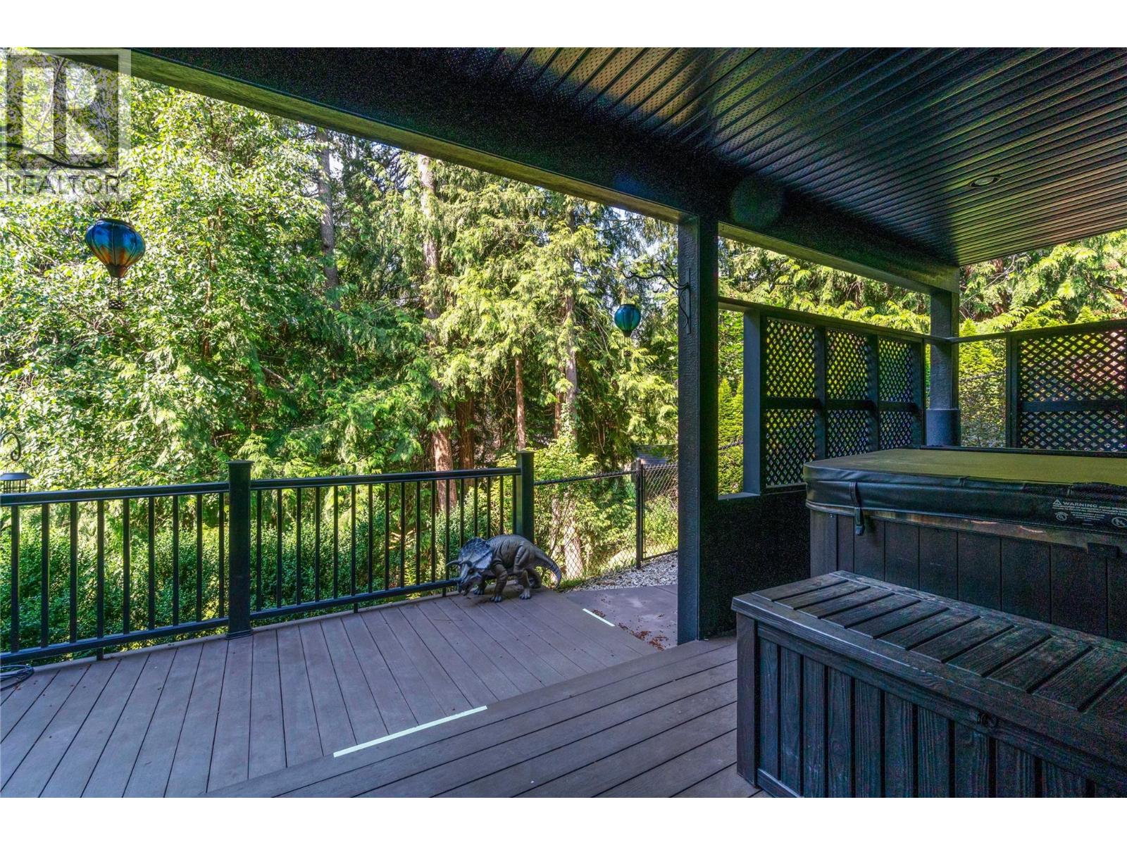 2762 Glenview Road - 68