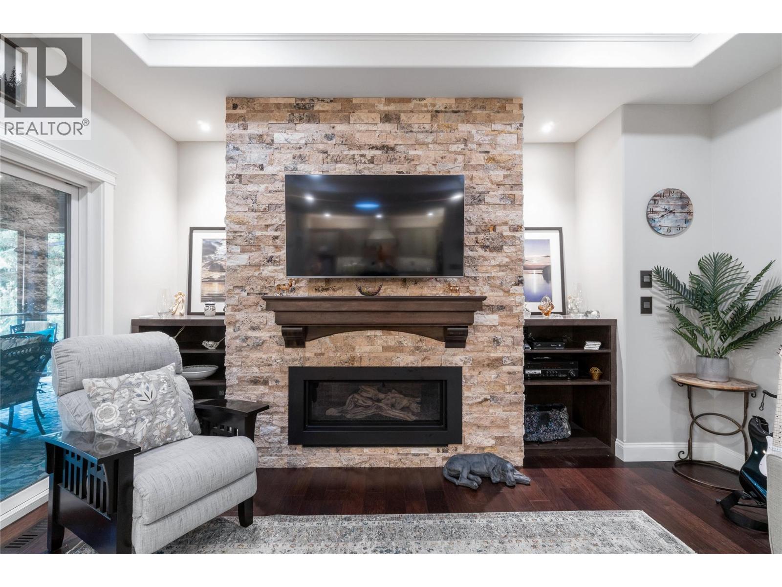 2762 Glenview Road - 27