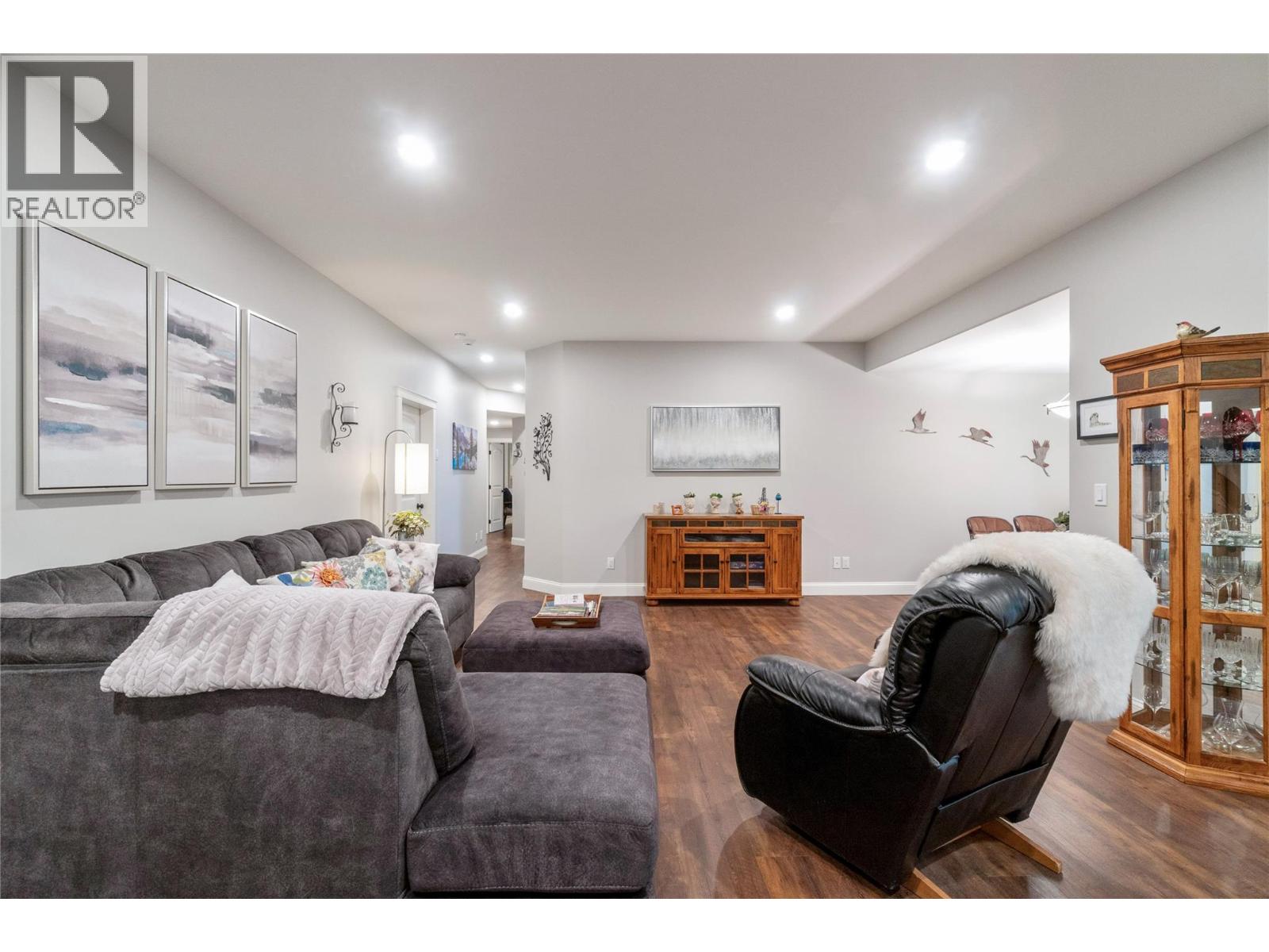 2762 Glenview Road - 65