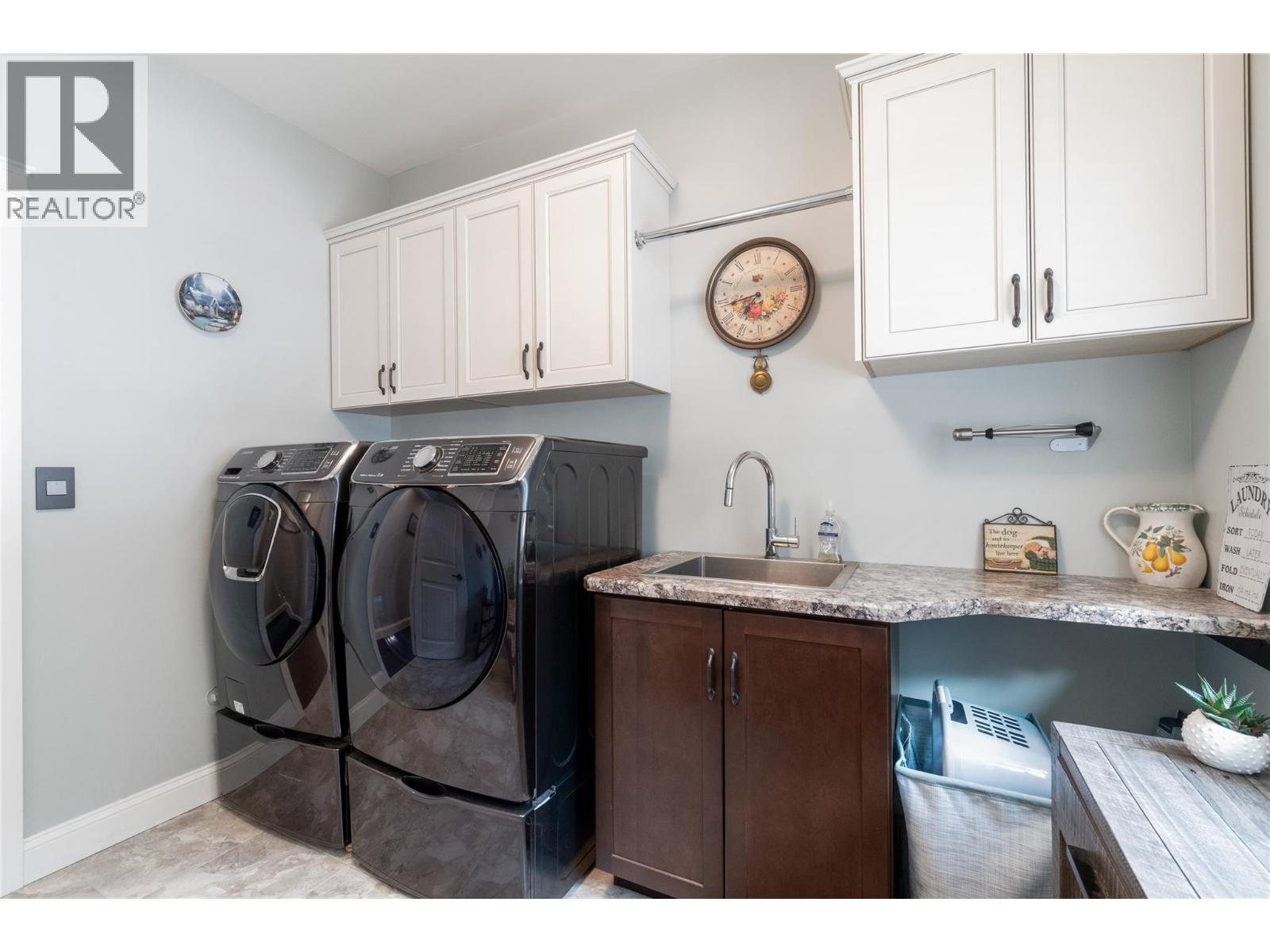 2762 Glenview Road - 53