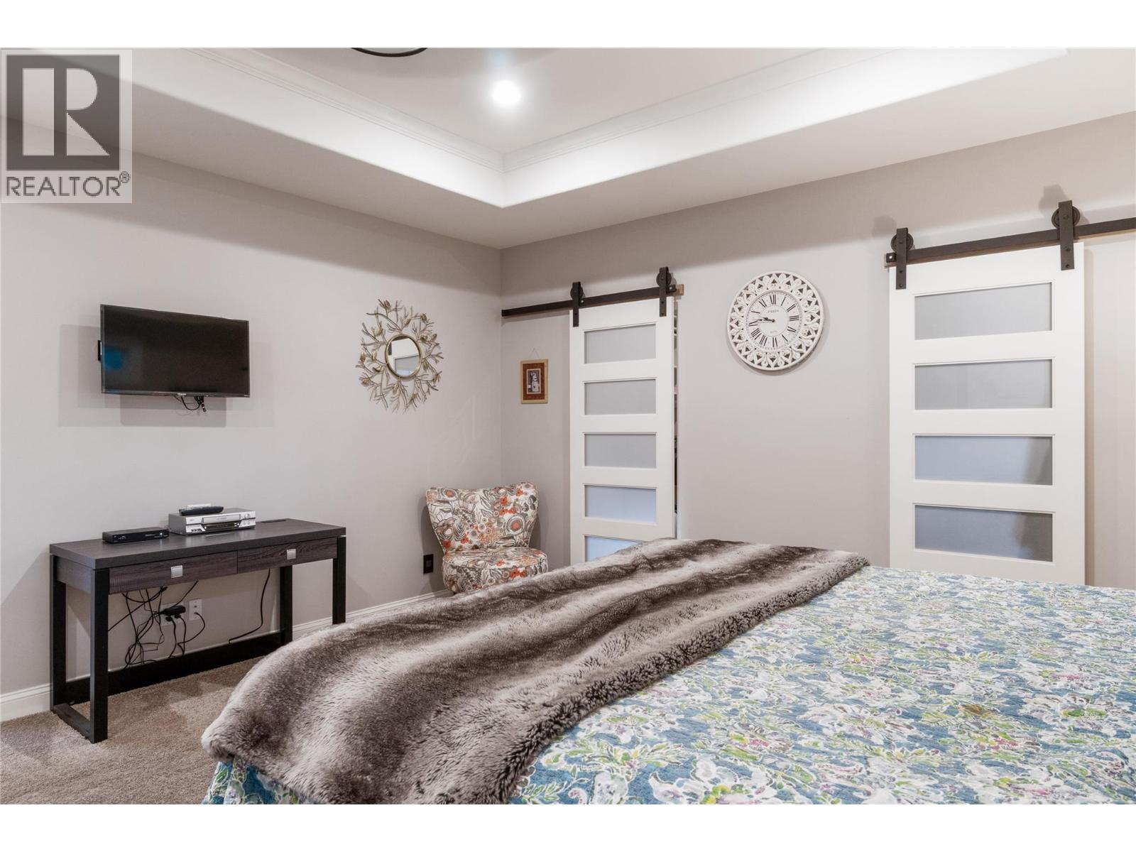 2762 Glenview Road - 41