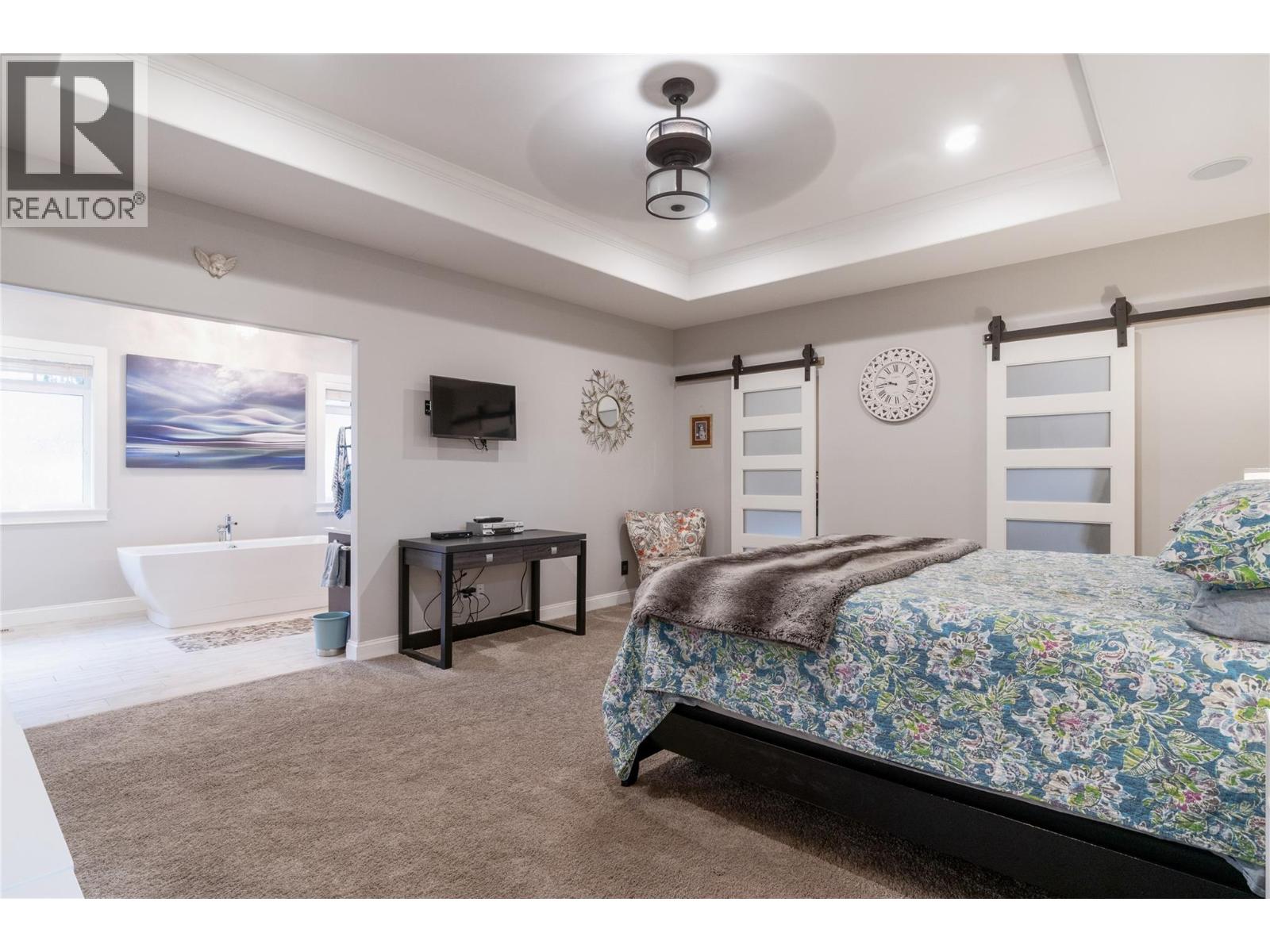 2762 Glenview Road - 39