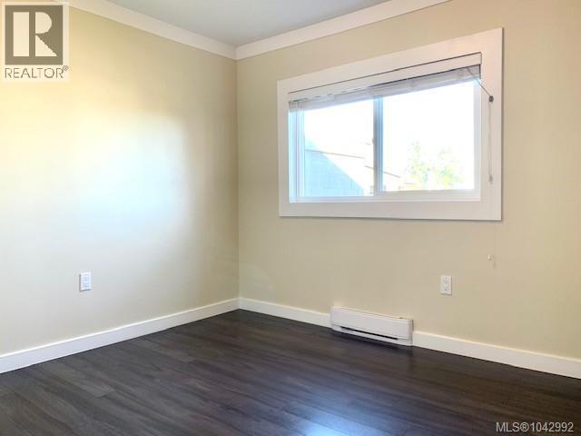 706 Haliburton St - 14