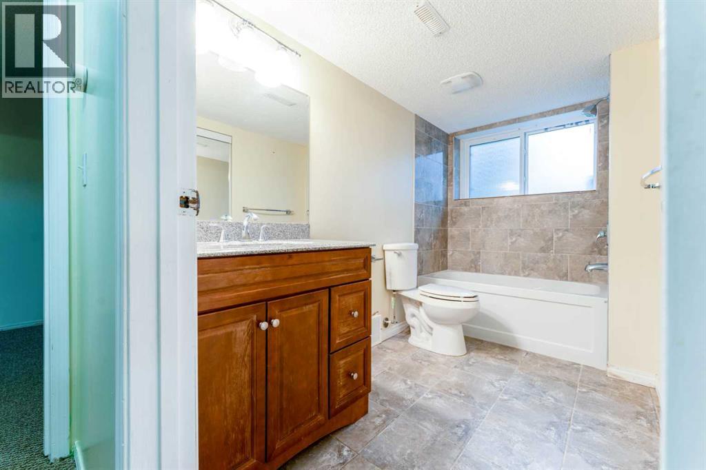 44 Whiteridge Place NE - 23