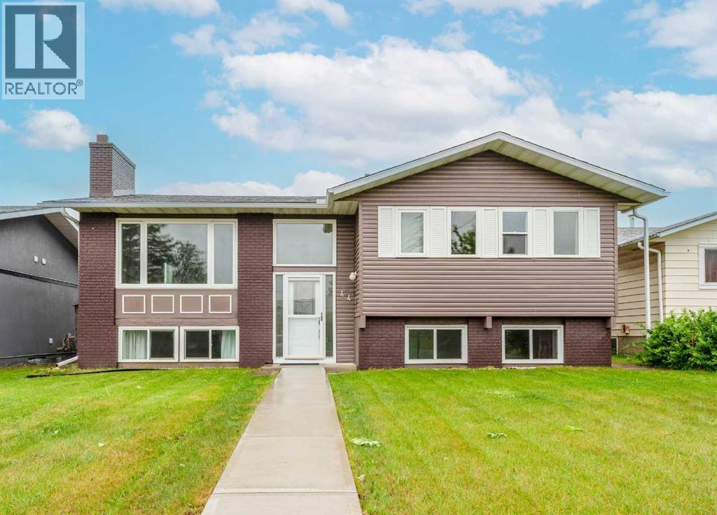 44 Whiteridge Place NE - 1