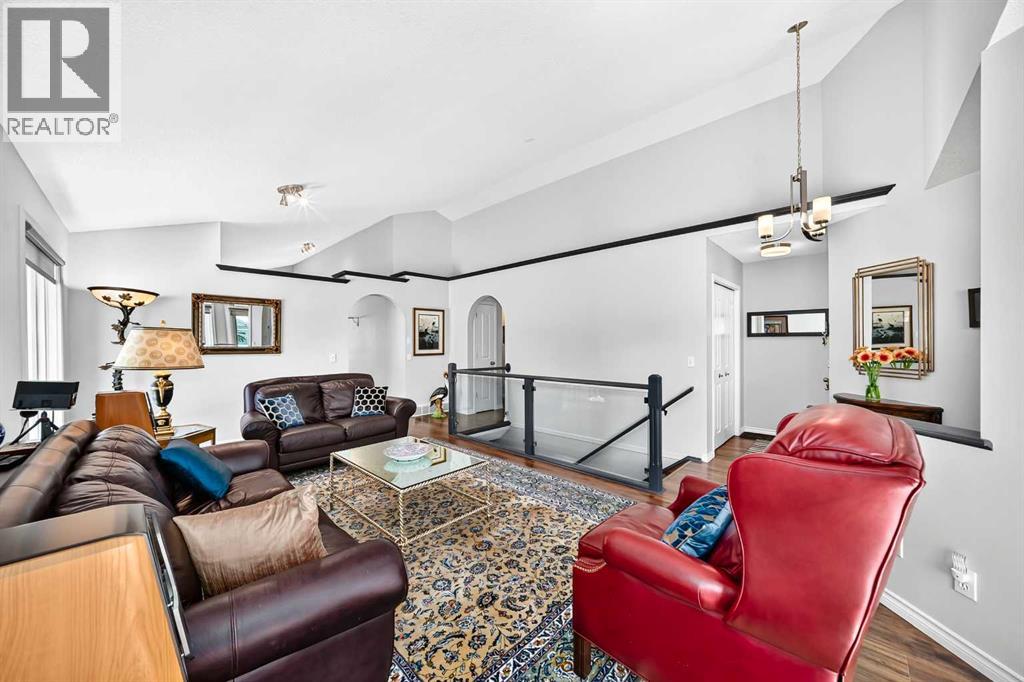 4 Valley Meadow Close NW, Valley Ridge, Calgary photo 5