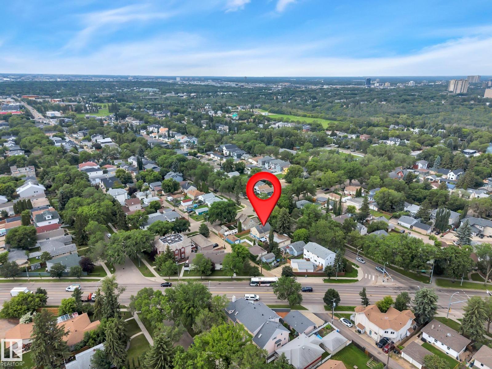 9307 92 ST NW - 51