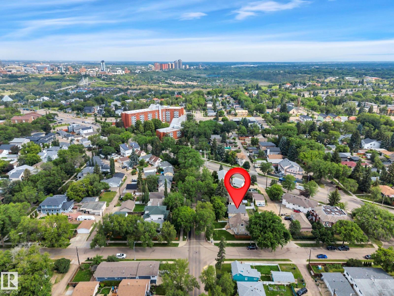 9307 92 ST NW - 48