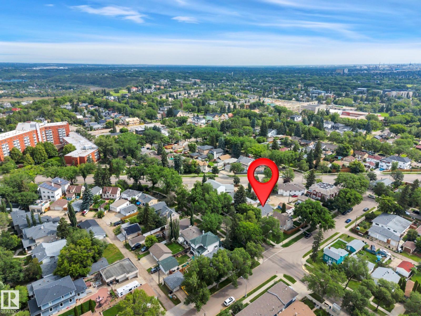 9307 92 ST NW - 47
