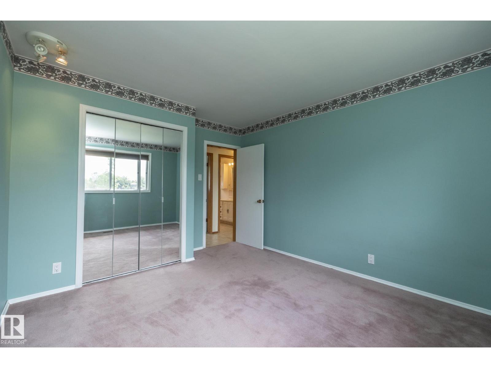 5608 122 AV NW - 32