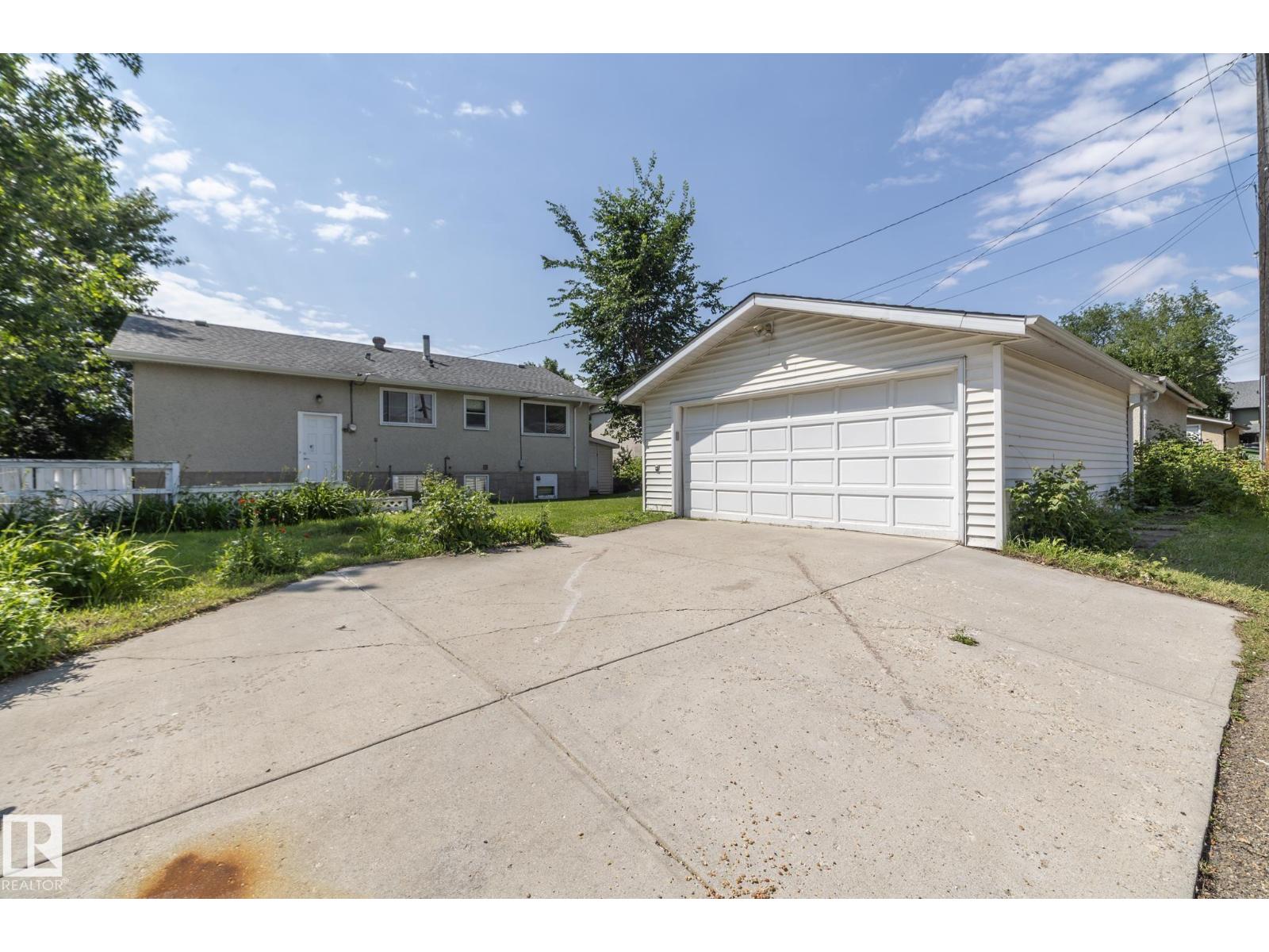 5608 122 AV NW - 59